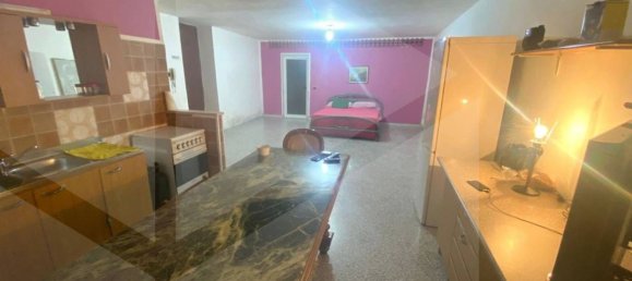 Коммерческая недвижимость 72м² в Бари, Италия № 18292 2