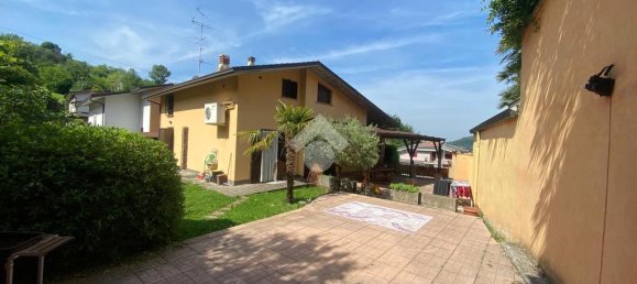 4 Schlafzimmer Wohnung in Capriolo, Italy, Nr. 268792 2