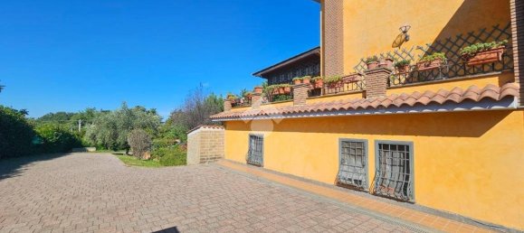 6 bedrooms Villa in Fiano Romano, Italy No. 160450 7