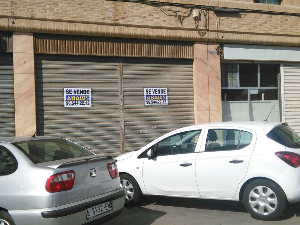 125m² Commercial property in Alicante, Spain No. 234381