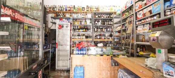 1 room Commercial property in Bologna, Italy No. 96054 10