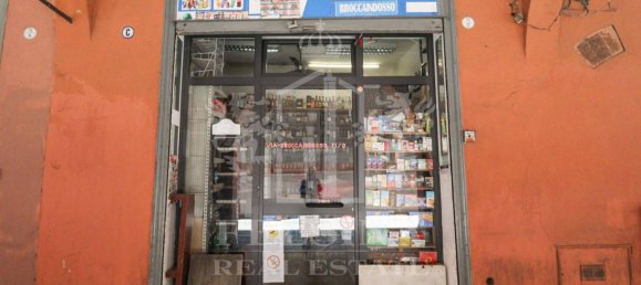 1 room Commercial property in Bologna, Italy No. 96054 2