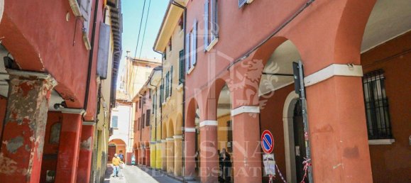 1 room Commercial property in Bologna, Italy No. 96054 15