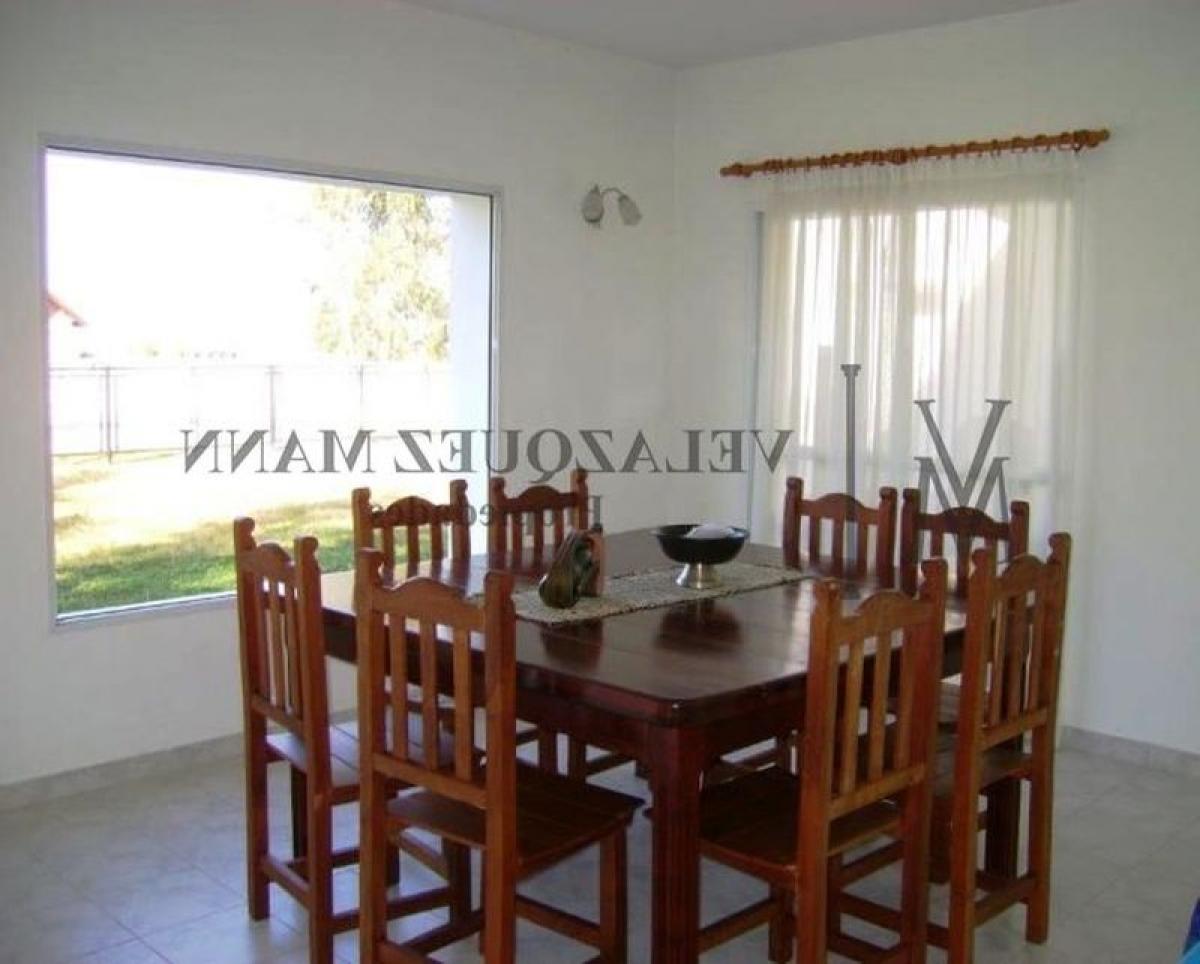 3 bedrooms House in Esteban Echeverria, Argentina No. 2114