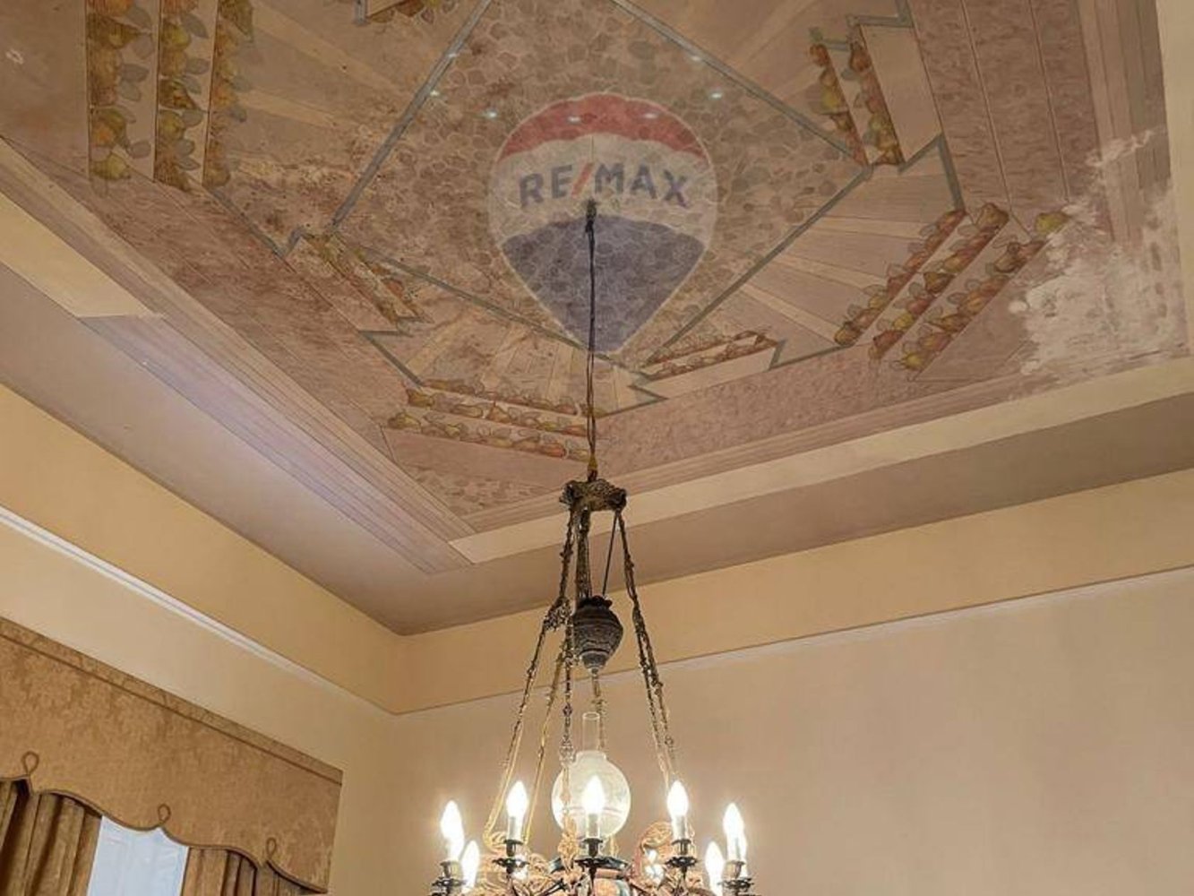 24-Zimmer Gebäude in Lentini, Italy, Nr. 309139