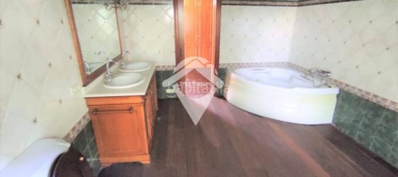 9 chambres Maison à Palau-Solita I Plegamans, Spain No. 80369 23