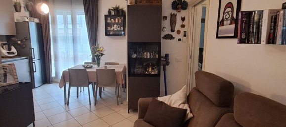 Apartamento de 3 dormitorios en Ravenna, Italy No. 380761 2