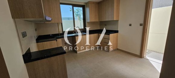 2 chambres Maison de ville à Abu Dhabi, UAE No. 17095 4