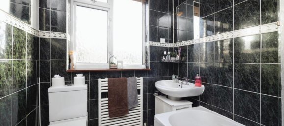 Duplex independente T2 em Watford, United Kingdom N.º 6813 12