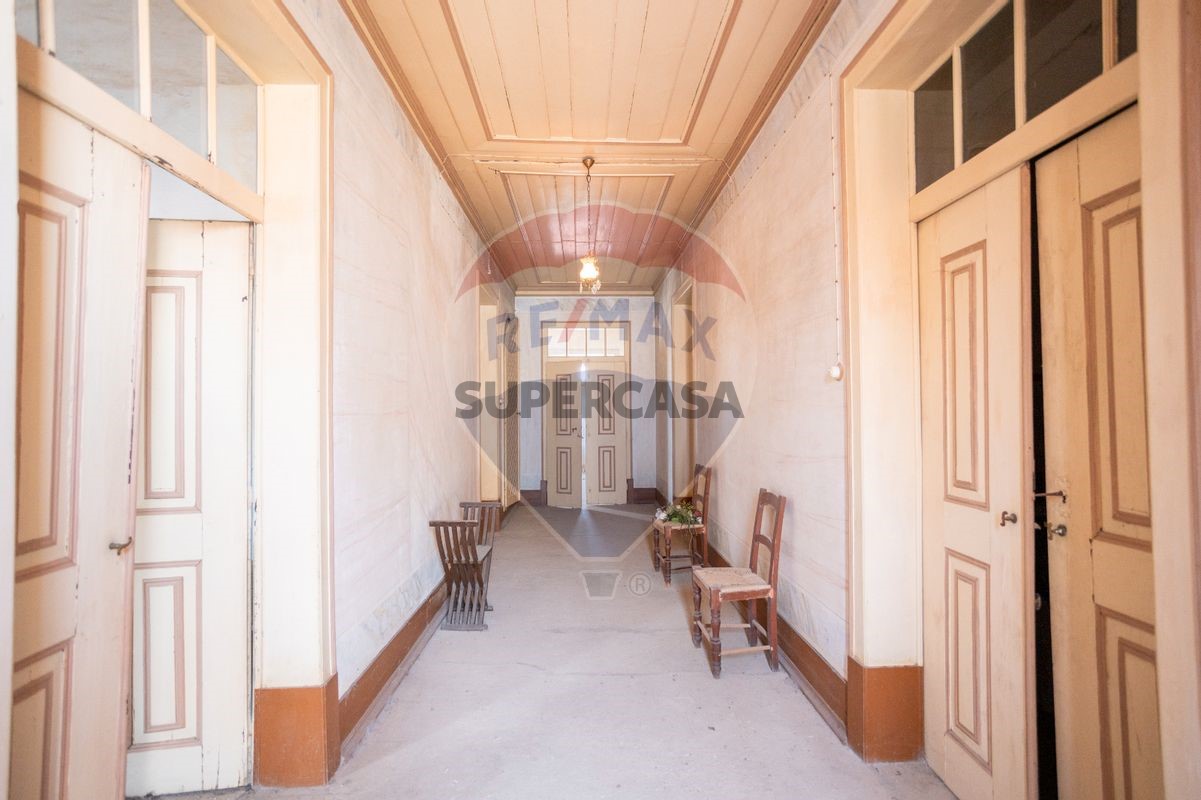 Bâtiment à Ferreira do Alentejo, Portugal 258m² No. 266851