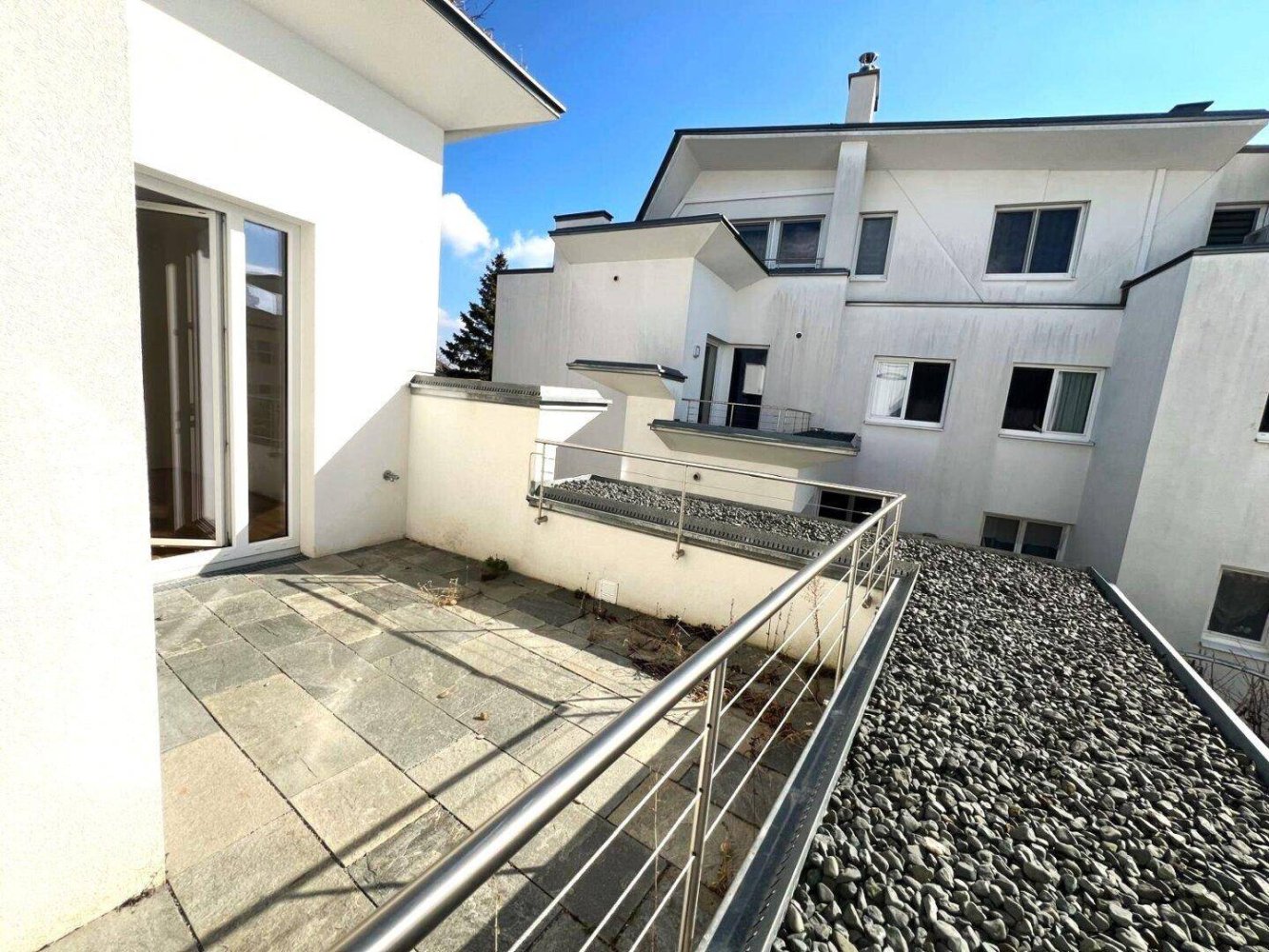 3-salle Appartement à Zwolfaxing, Austria No. 149767