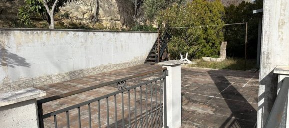 4 غرف نوم فيلا في Torre de' Passeri, Italy رقم 182645 3