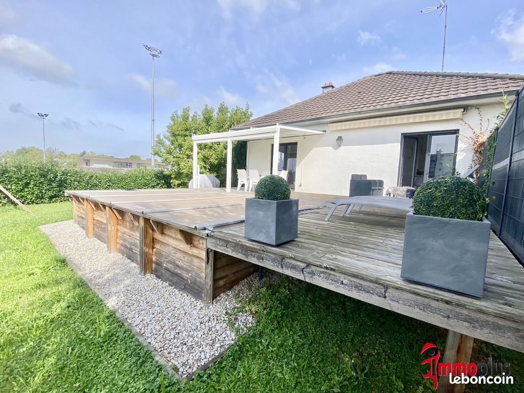 3 bedrooms House in Huningue, France No. 222061