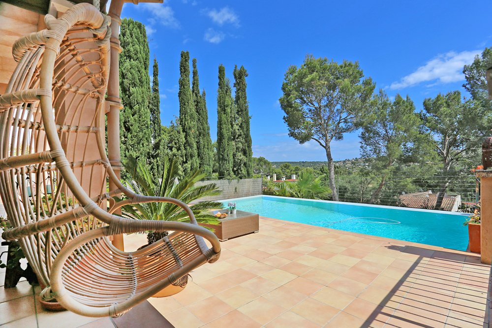 3 bedrooms Villa in Santa Ponsa, Spain No. 14776