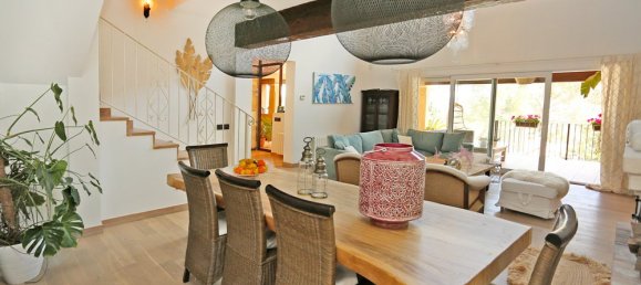 3 bedrooms Villa in Santa Ponsa, Spain No. 14776 2