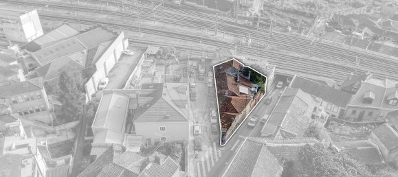 2 bedrooms House in Porto, Portugal No. 23665 6