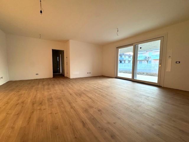 4 rooms Apartment in Limena, Italy No. 155476