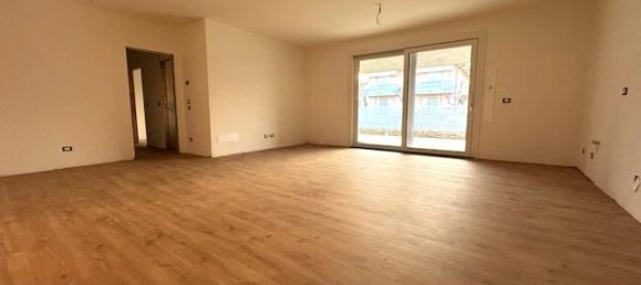 4 rooms Apartment in Limena, Italy No. 155476 6