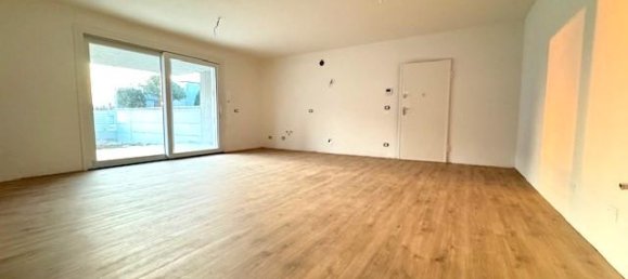 4 rooms Apartment in Limena, Italy No. 155476 7