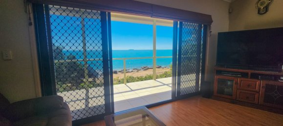 Casa T4 em Clairview, Australia N.º 833 29