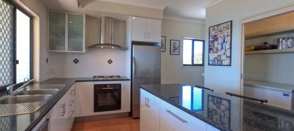 Casa T4 em Clairview, Australia N.º 833 27