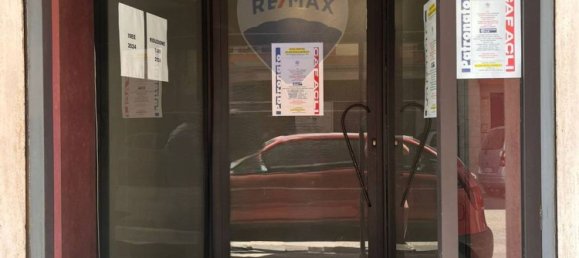 Bureau à Trani, Italy 36m² No. 360063 7