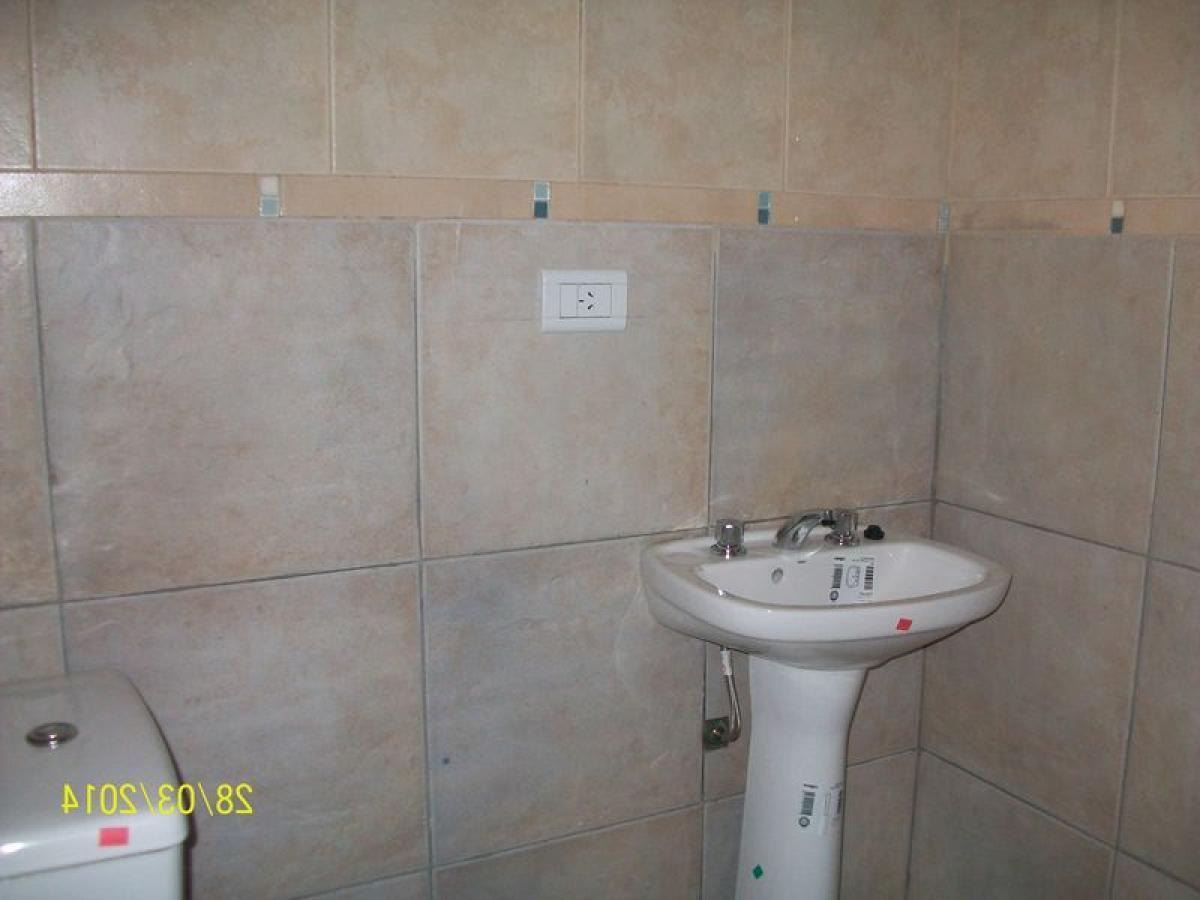 Studio in Bermudez, Argentina No. 8033