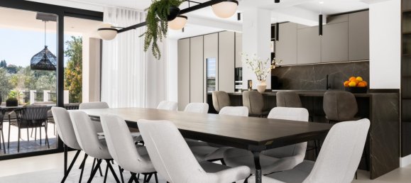 5 bedrooms Villa in Nueva Andalucia, Spain No. 4816 7