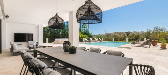 5 bedrooms Villa in Nueva Andalucia, Spain No. 4816 20