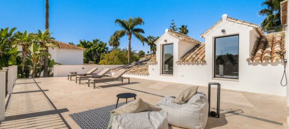 5 bedrooms Villa in Nueva Andalucia, Spain No. 4816 16