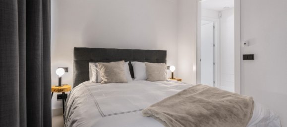 5 bedrooms Villa in Nueva Andalucia, Spain No. 4816 26