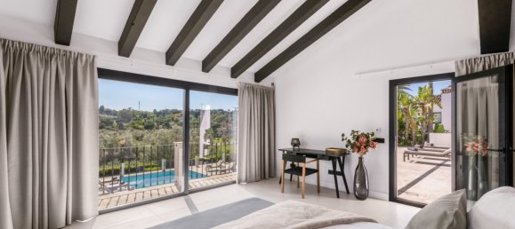 5 bedrooms Villa in Nueva Andalucia, Spain No. 4816 21