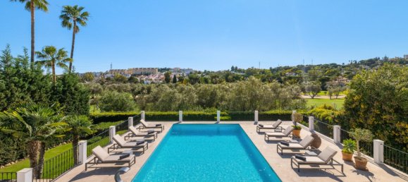 5 bedrooms Villa in Nueva Andalucia, Spain No. 4816 17