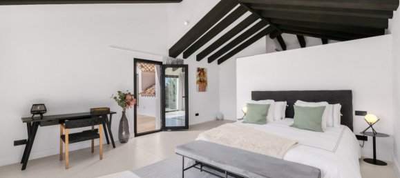 5 bedrooms Villa in Nueva Andalucia, Spain No. 4816 27