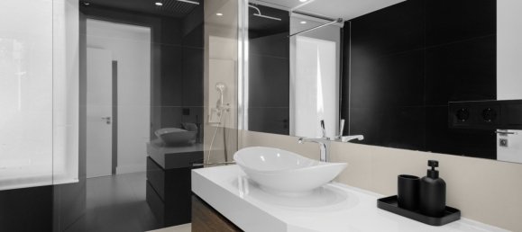 5 bedrooms Villa in Nueva Andalucia, Spain No. 4816 23