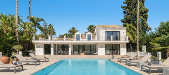 5 bedrooms Villa in Nueva Andalucia, Spain No. 4816 18