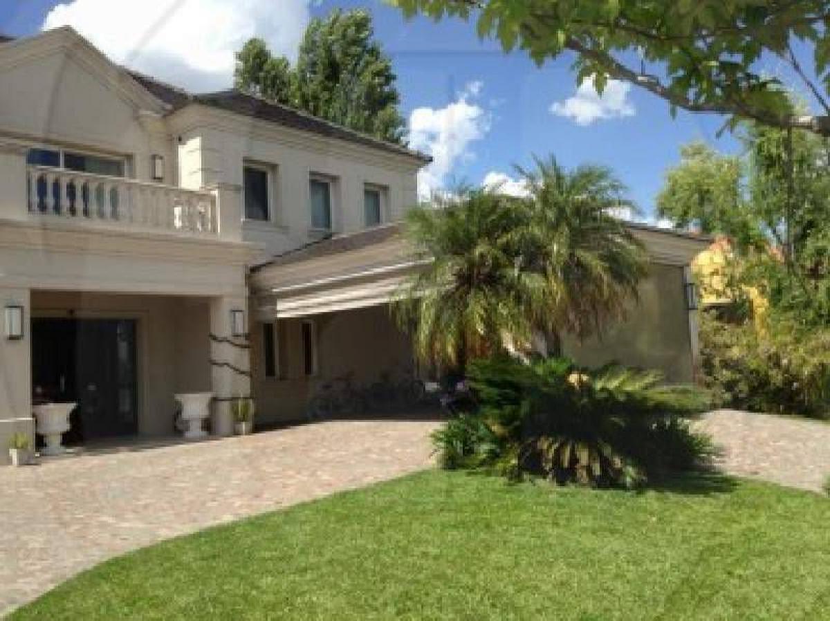 4 bedrooms House in Tigre, Argentina No. 94919