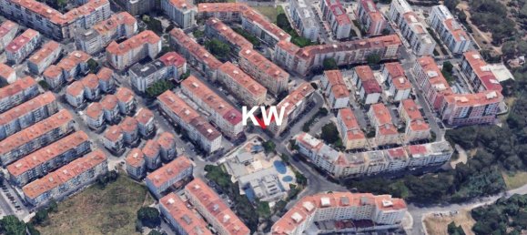 68m² Commercial property in Oeiras, Portugal No. 90794 10