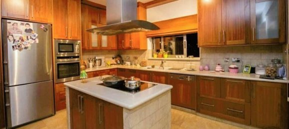 5 bedrooms Villa in Agios Athanasios, Cyprus No. 21828 8