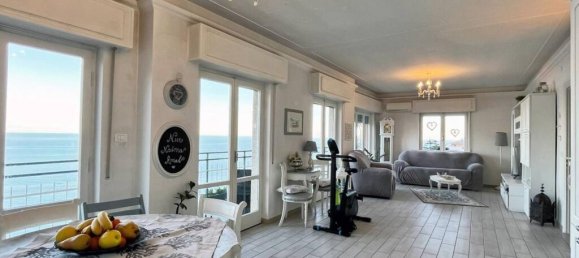 3 bedrooms Apartment in Laigueglia, Italy No. 129621 2