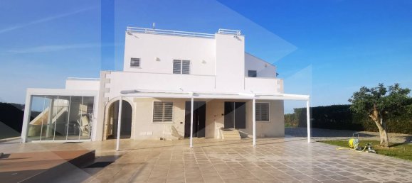 Вилла с 8 комнатами в Полиньяно а Маре, Италия № 21679 11