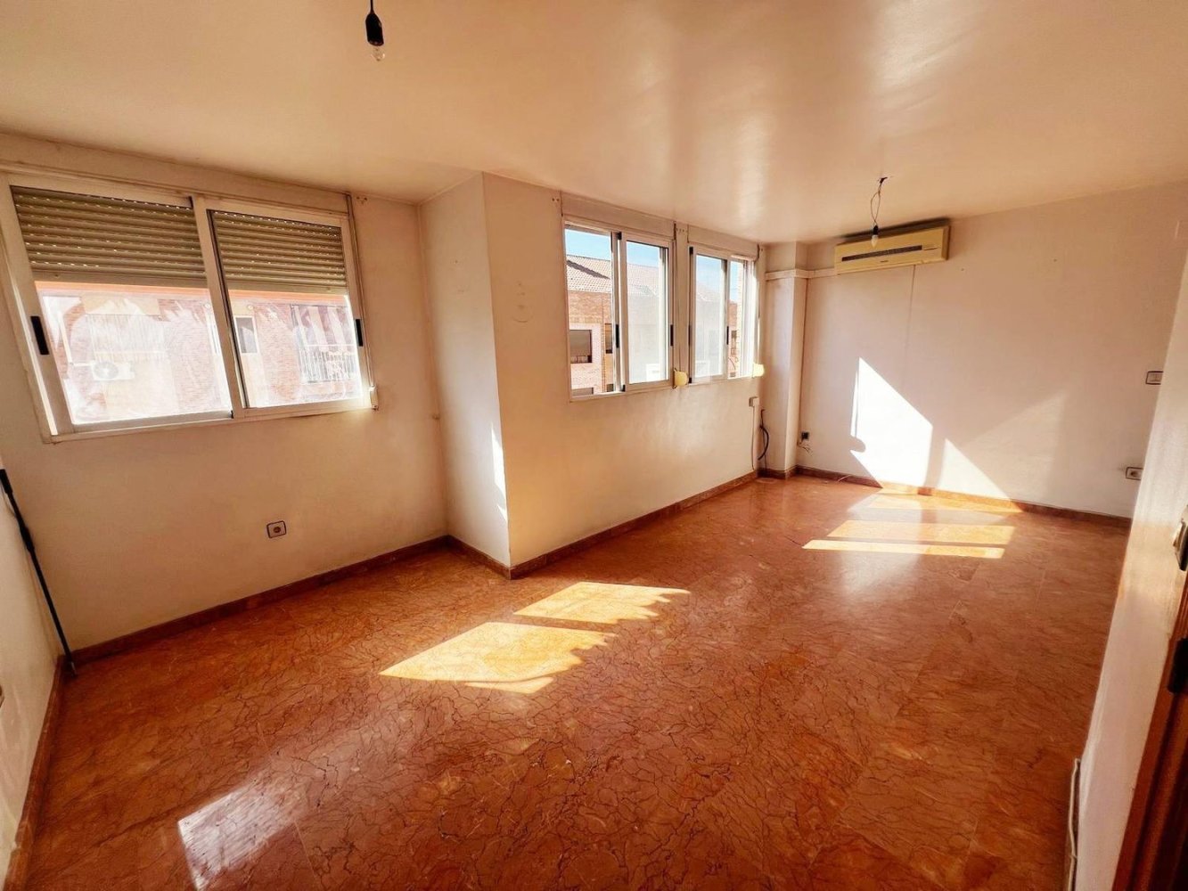 Apartamento T2 em Valencia, Spain N.º 253185