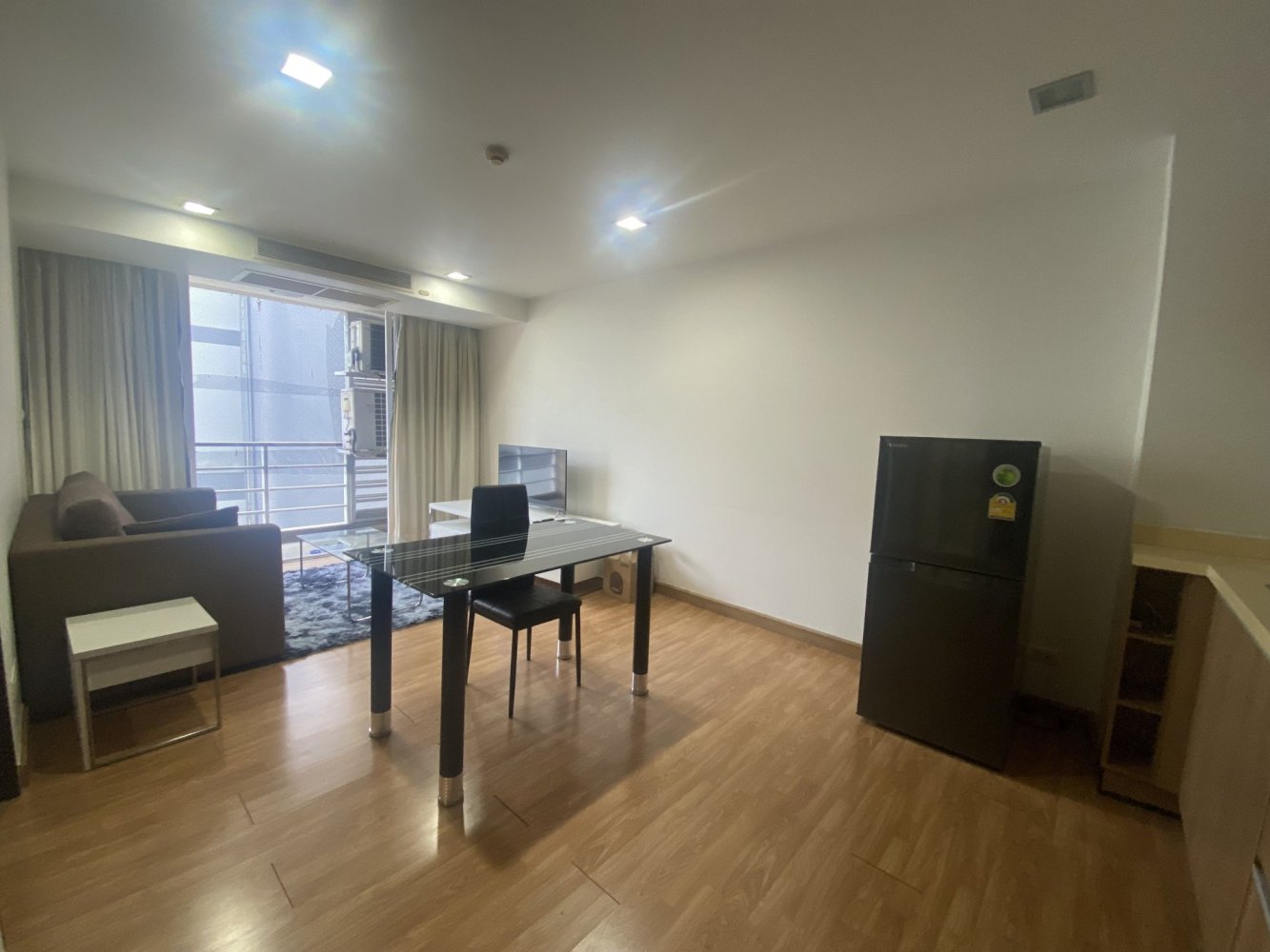Apartamento em condomínio em Watthana, Thailand N.º 75905