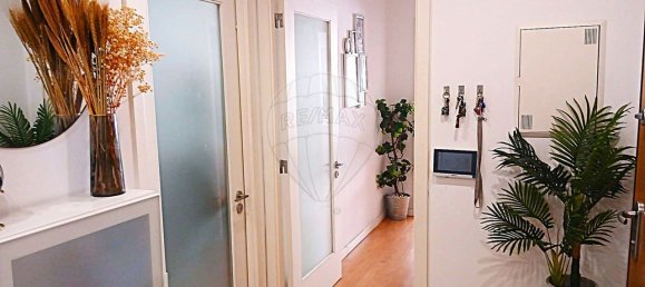 3 bedrooms Apartment in Matosinhos, Portugal No. 220411 2