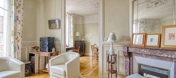 Квартира с 2 спальнями в Версаль, Франция № 291749 3