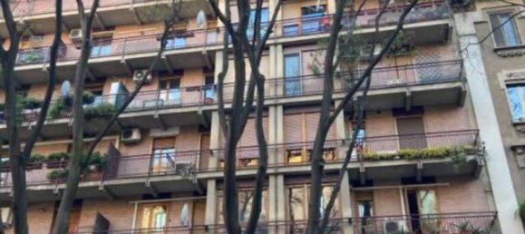 3 rooms Apartment in Milan, Italy No. 338148 16