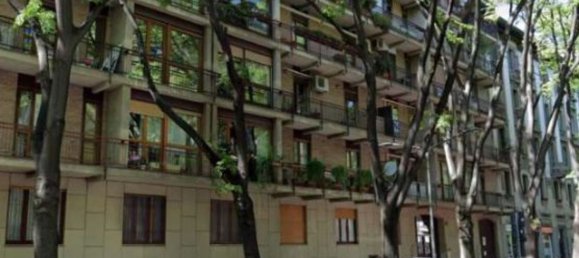 3 rooms Apartment in Milan, Italy No. 338148 2