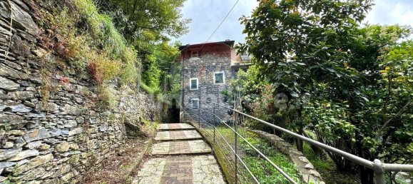 2 bedrooms Apartment in Avegno, Italy No. 32685 32