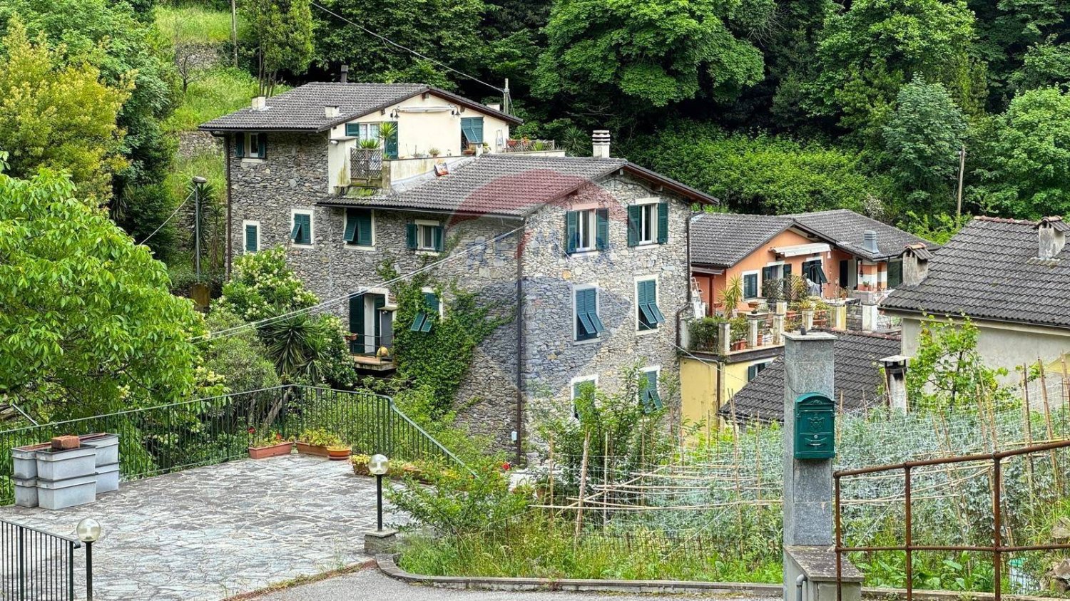 2 bedrooms Apartment in Avegno, Italy No. 32685