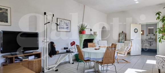 3 bedrooms House in Roviano, Italy No. 39720 5